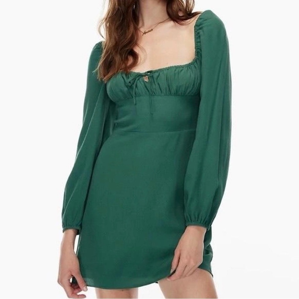 Aritzia Sunday Best Green Long Sleeve Dress - size S